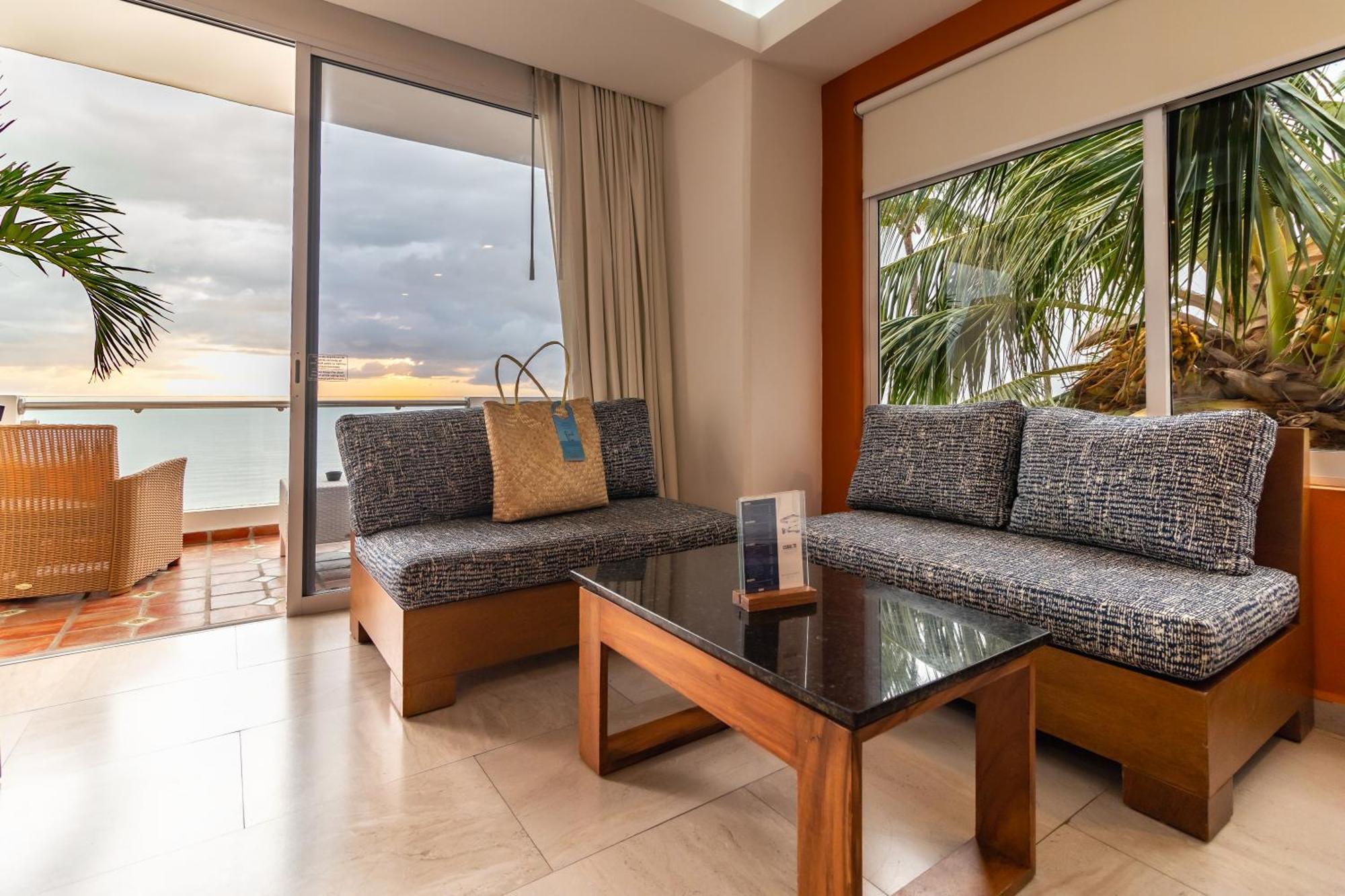The Paramar Beachfront Boutique Hotel With Breakfast Included - Downtown Malecon Puerto Vallarta Luaran gambar