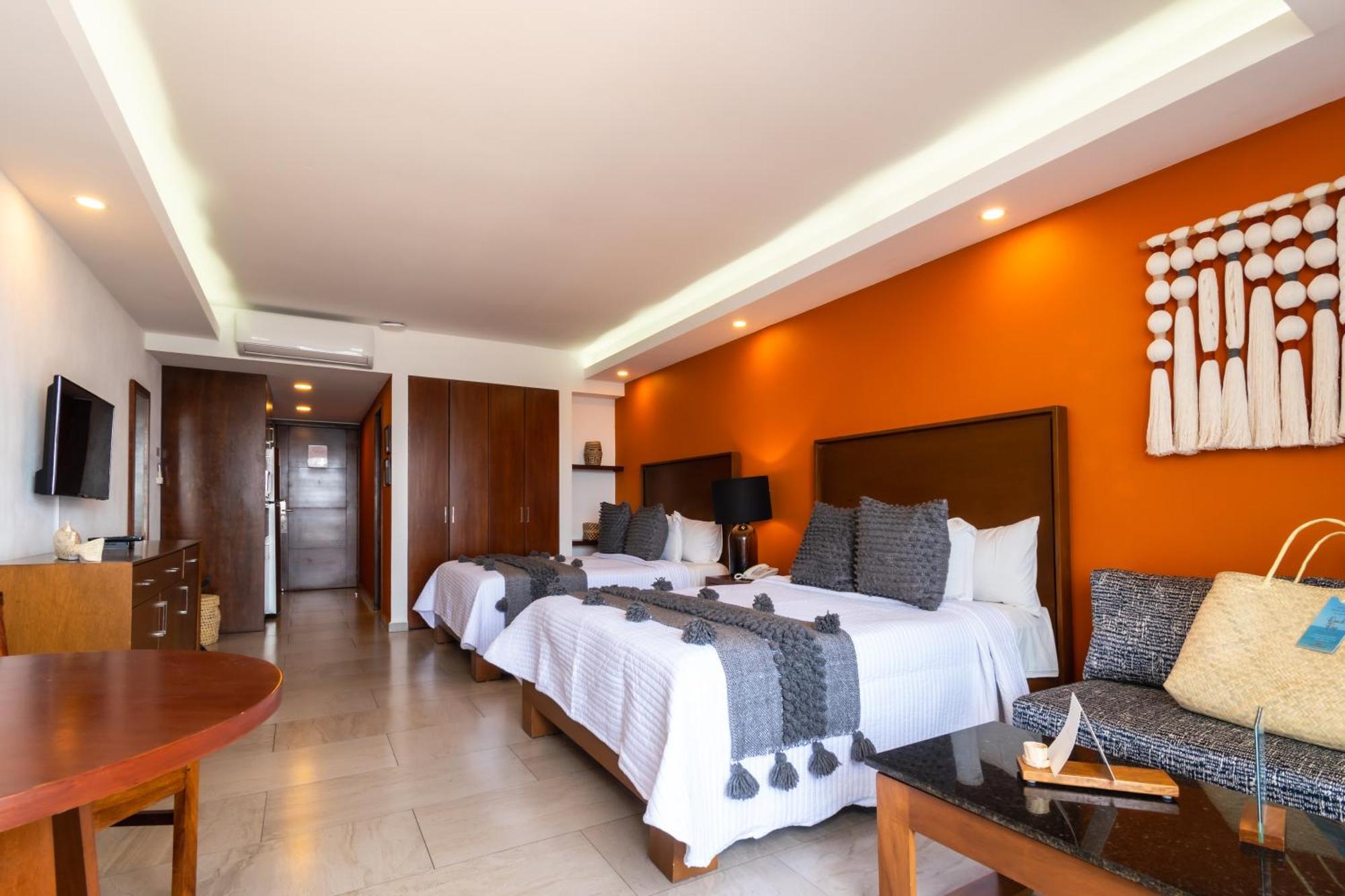 The Paramar Beachfront Boutique Hotel With Breakfast Included - Downtown Malecon Puerto Vallarta Luaran gambar
