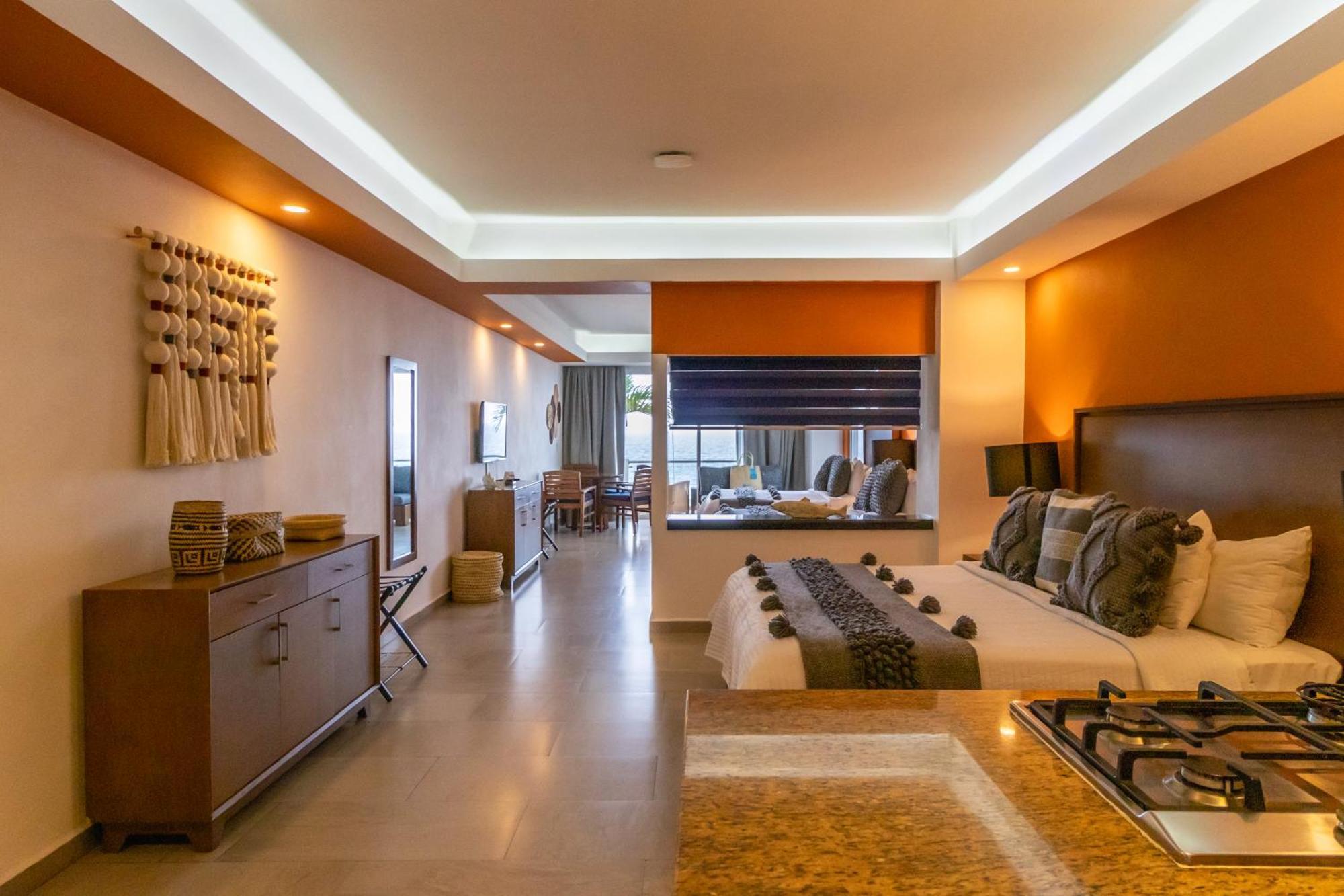 The Paramar Beachfront Boutique Hotel With Breakfast Included - Downtown Malecon Puerto Vallarta Luaran gambar
