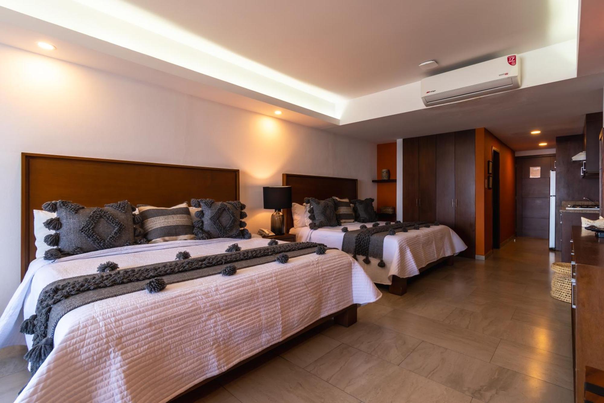 The Paramar Beachfront Boutique Hotel With Breakfast Included - Downtown Malecon Puerto Vallarta Luaran gambar