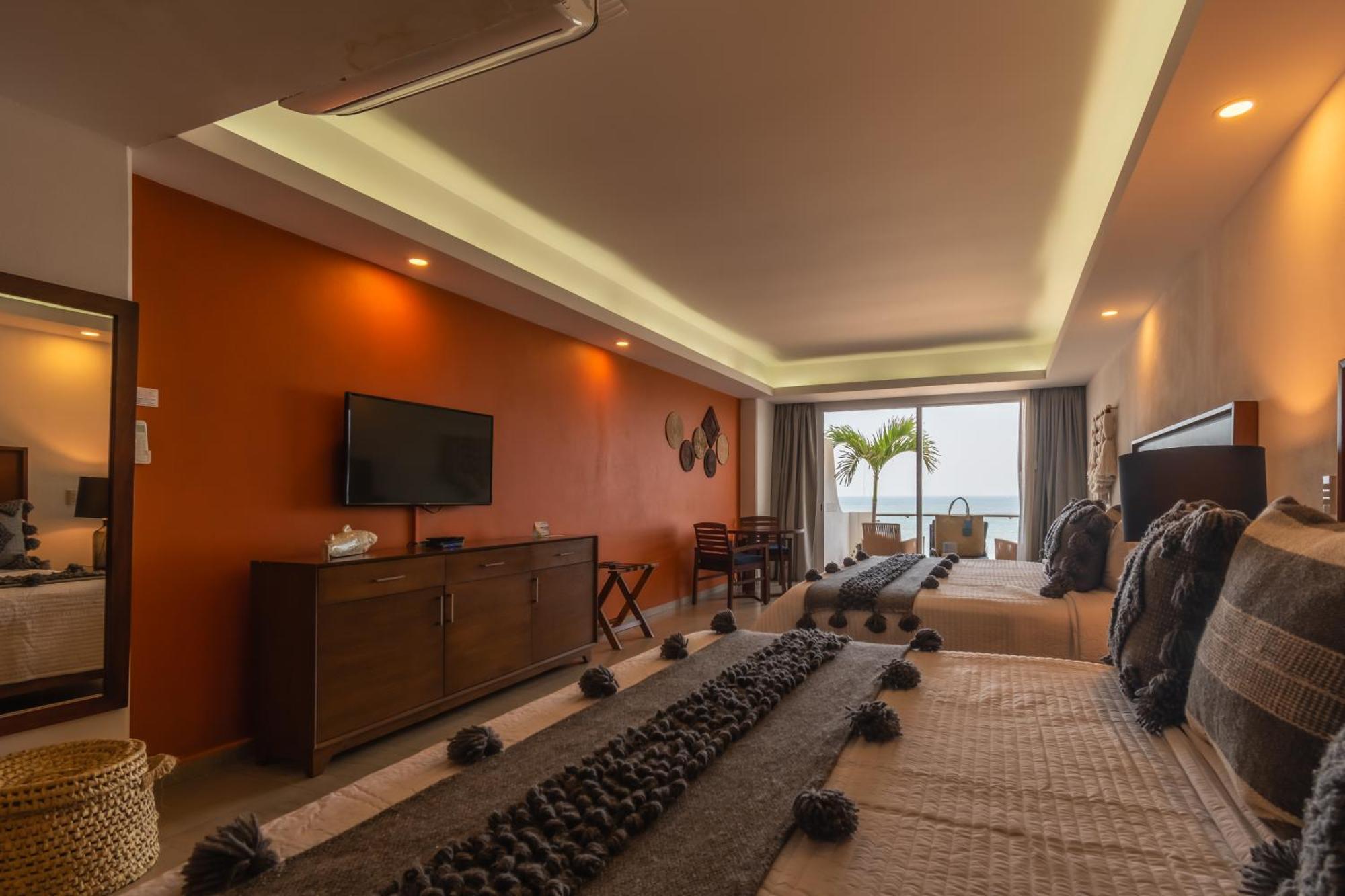 The Paramar Beachfront Boutique Hotel With Breakfast Included - Downtown Malecon Puerto Vallarta Luaran gambar