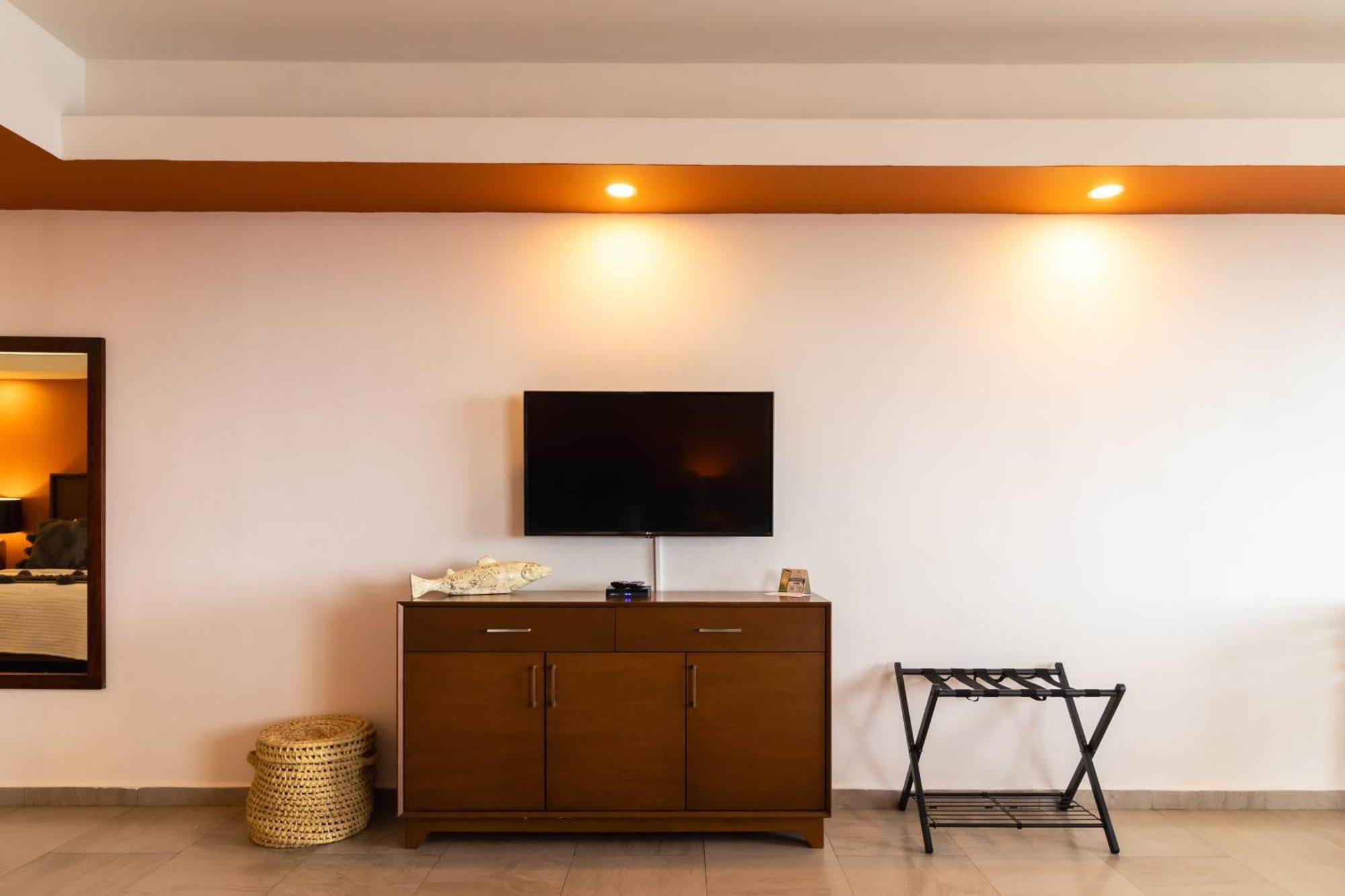 The Paramar Beachfront Boutique Hotel With Breakfast Included - Downtown Malecon Puerto Vallarta Luaran gambar