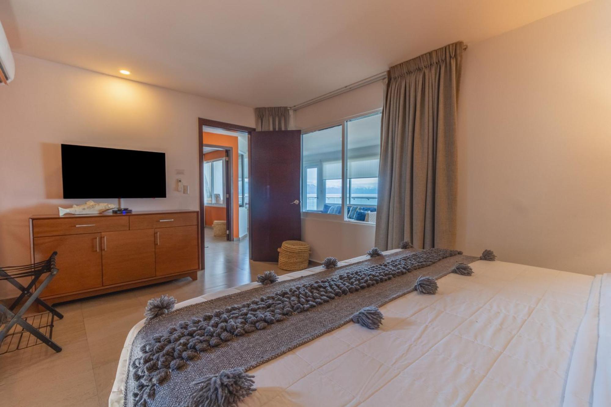 The Paramar Beachfront Boutique Hotel With Breakfast Included - Downtown Malecon Puerto Vallarta Bilik gambar